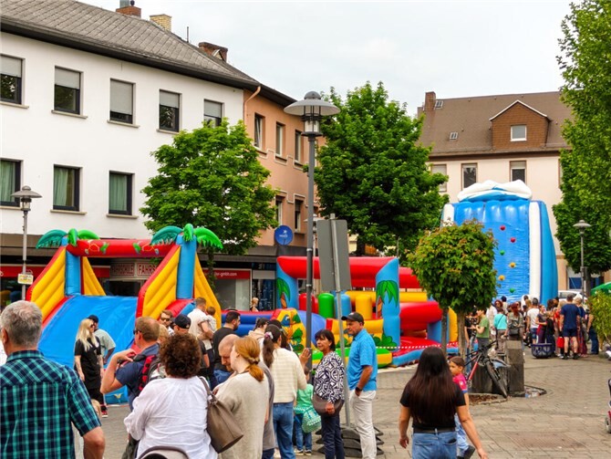 Beim Familienfest in Höhr-Grenzhausen herrschte ein buntes Treiben.