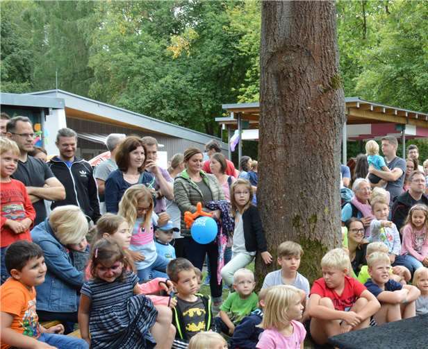 Beim Familientag darf ein Zauberer nicht fehlen