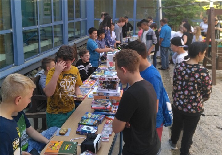Beim Flohmarkt lernten die Kinder die Gesetze von Angebot und Nachfrage sowie des freien Handelns.privat