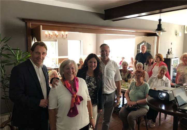 Beim Frauenfrühstück wurde Marion Krätz (Dritte von links) vorgestellt.FU Rhein-Lahn