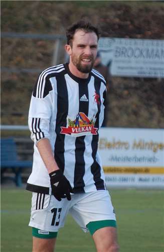 Beim Freundschaftsspiel in Nentershausen wurde Philipp Geisen nach 74 Minuten ausgewechselt. Auch er wird in der neuen Saison unter Kodai Stalph trainieren.