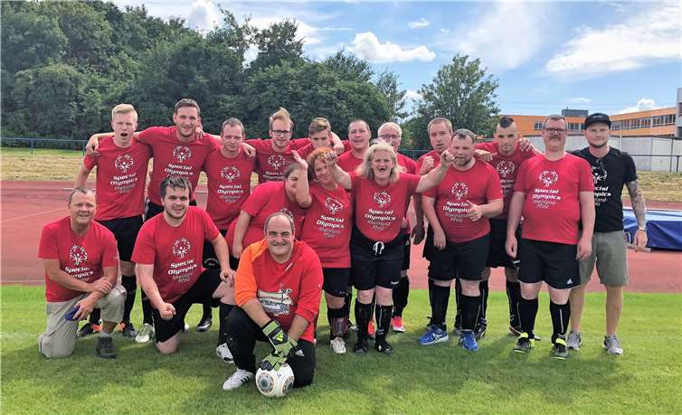 Beim Fußballangebot trainieren Menschen mit und ohne Handicap gemeinsam auf dem Gelände der SG 2000 Mülheim-Kärlich e.V. Fotos: Special Olympics Rheinland-Pfalz e.V.
