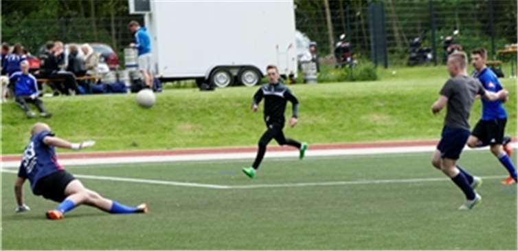 Beim „Gerümpelturnier“ war jeder Punkt hart umkämpft.