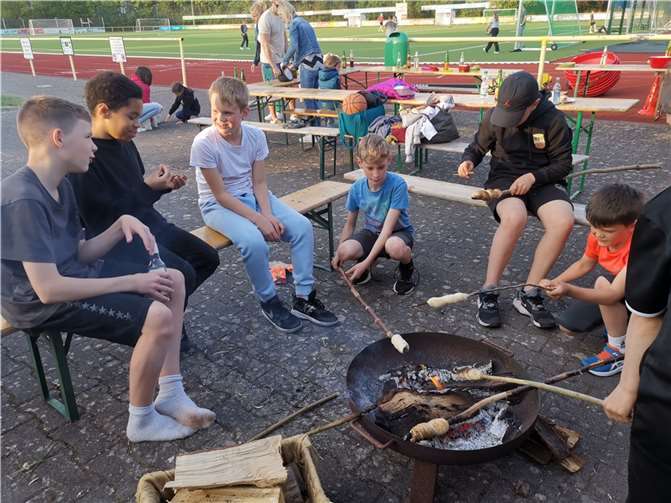 Beim Grillen ließ man die Saison ausklingen.  Foto: BBC Linz