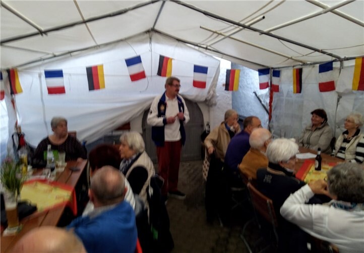 Beim Grillfest wurde u.a. über die Exkursion in die südliche Cote d‘Azur gesprochen. Foto: privat