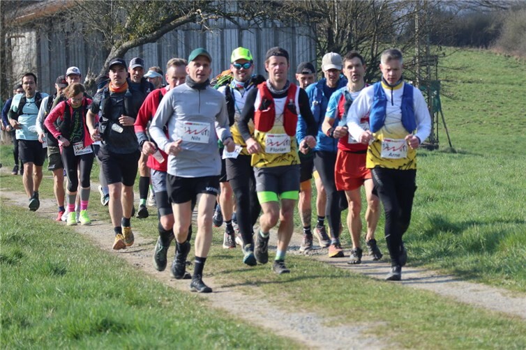 Beim Gruppenlauf des VfL Waldbreitbach bleiben alle zusammen.