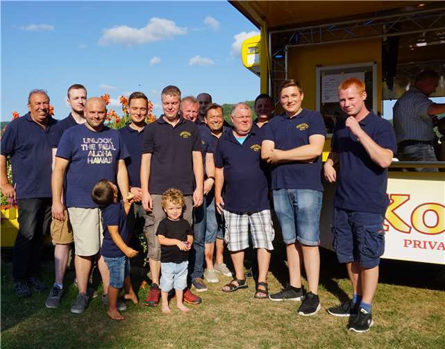 Beim Junggsellenverein Freundschaftsbund finden sich Mitglieder aller Altersklassen.Fotos: ROB