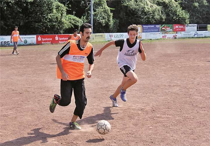 Beim Kampf um den konnte ungezwungen Kontakt aufgenommen werden.