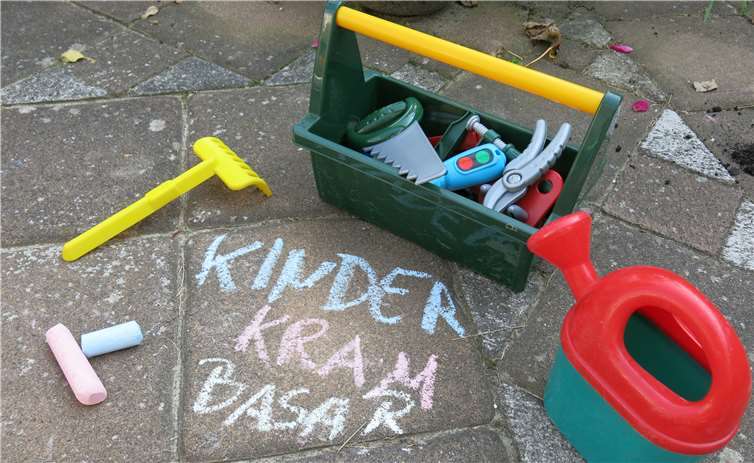 Beim Kinder-Kram-Basar gibt es Kleidung und Spielsachen rund ums Kind. Foto: Miriam Metzmacher
