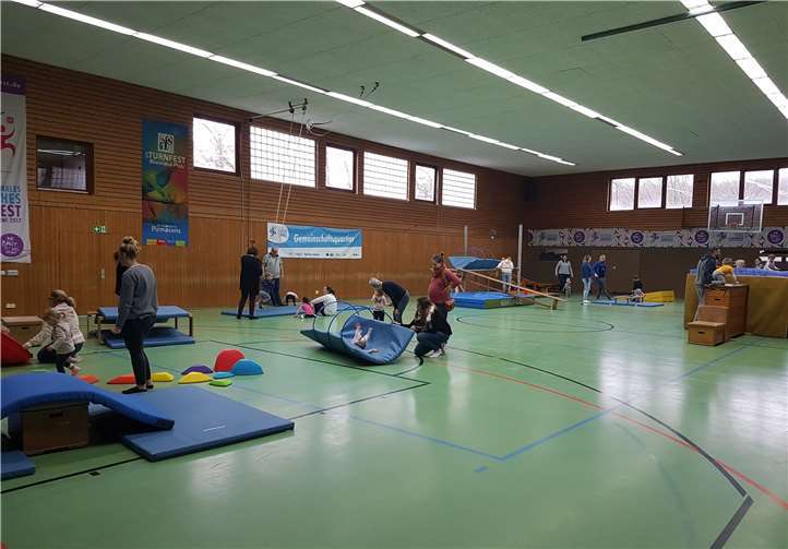 Beim Klettern, Balancieren usw. lernen die Kinder ihren eigenen Körper bewusst kennen. Foto: privat