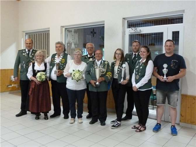 Beim Königsschießen in Kottenheim wird auch der Titel „Bürgerkönig“ verliehen.  Foto: privat