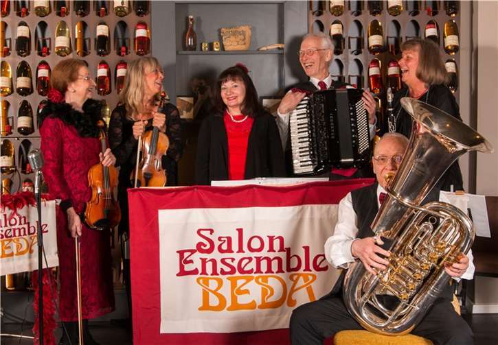 Beim Konzert des Salon-Ensembles Beda gibt es musikalische Schmankerl, Freches und Frivoles und ganz viel Nostalgie.  Foto: Jan Grell