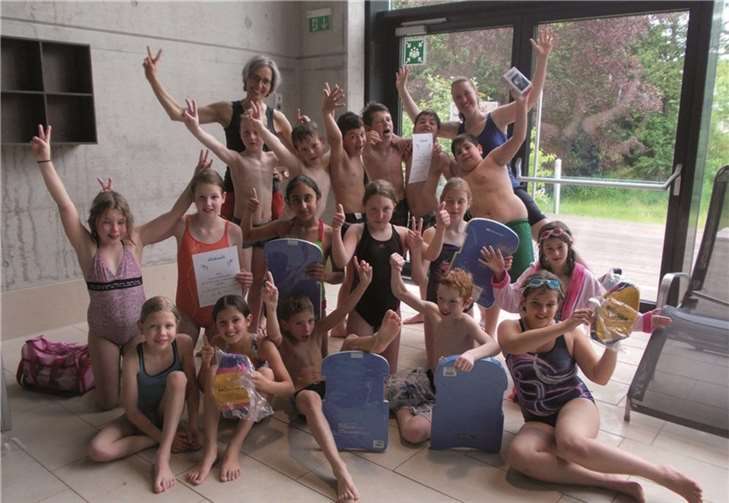 Beim Kreisschwimmwettbewerb schnitt die Grundschule am Sonnenberg in Unkel sehr gut ab.privat