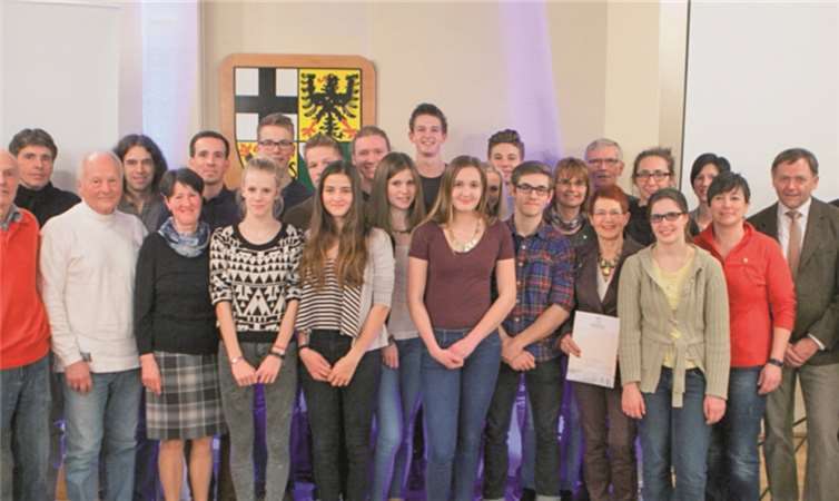 Beim Kreistag der Leichtathleten im Sitzungssaal der Kreisverwaltung Ahrweiler wurden zahlreiche Sportler für ihre herausragenden Leistungen im vergangenen Jahr geehrt.JOST