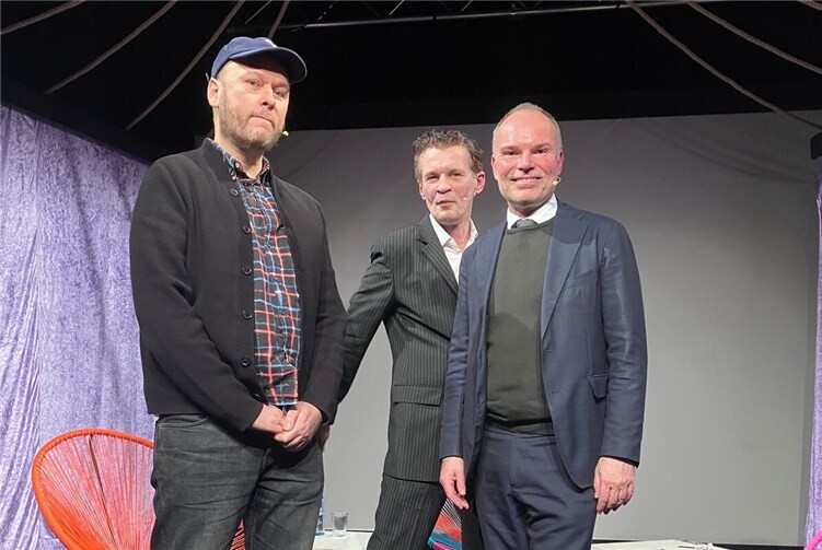 Beim Lahn Talk sprachen Elmar Hermann (links), Joerg Altenrath (Mitte), und Peter Gorschlüter (rechts) über die Ausstellung und deren Hintergründe.Fotos: Stadtverwaltung
