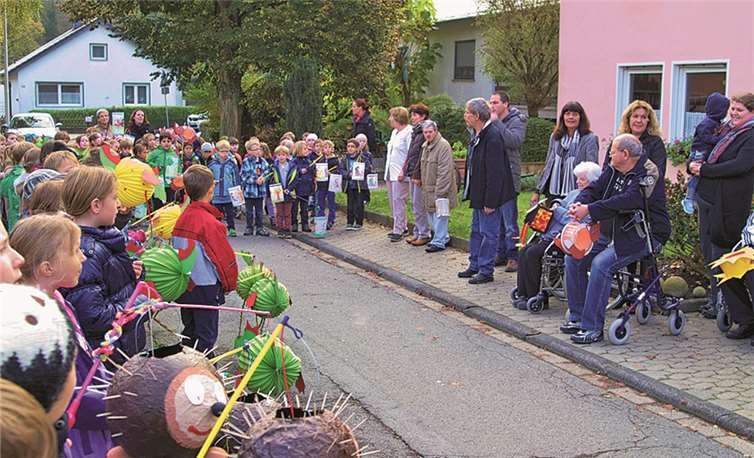 Beim Martinszug hatten die Kinder und Erwachsenen viel Freude. Privat