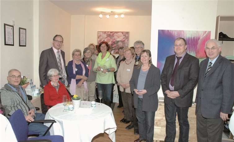Beim Neujahrsempfang: Stadtbürgermeister Arnold Hoffmann, Vorsitzende Ulrike Dobrowolny, Bürgermeister Hermann-Josef Romes, Nachfolger Guido Nisius. UM