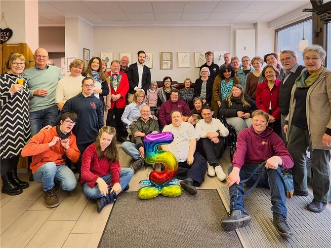 Beim Neujahrsempfang des Vereins „Wir für Inklusion e.V.“ im „Café sofa“ am 25. Januar standen vor allem die Ehrenamtlichen, die im Verein und im Café tätig sind, im Mittelpunkt. Foto: privat