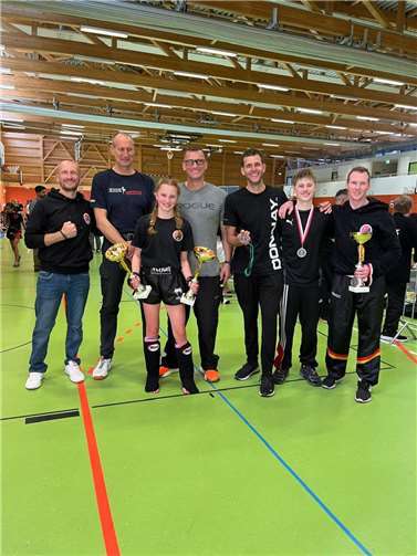 Beim Newcomer-Turnier in Meckenheim zeigten Nachwuchs-Kickboxerinnen und -Kickboxer beeindruckende Leistungen. Besonders stark präsentierte sich der Taekwondo Club Andernach e.V., der mit zahlreichen Podestplätzen überzeugen konnte. Foto: privat