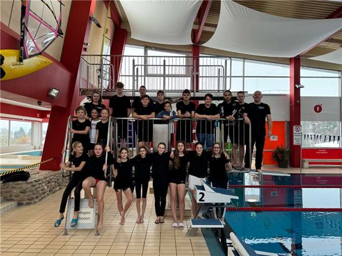 Beim Nikolausschwimmfest des TuS-Montabaur. Quelle: TuS-Montabaur