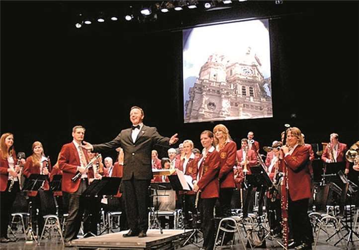 Beim Orchesterabend vertrat man würdig die Heimatfarben.