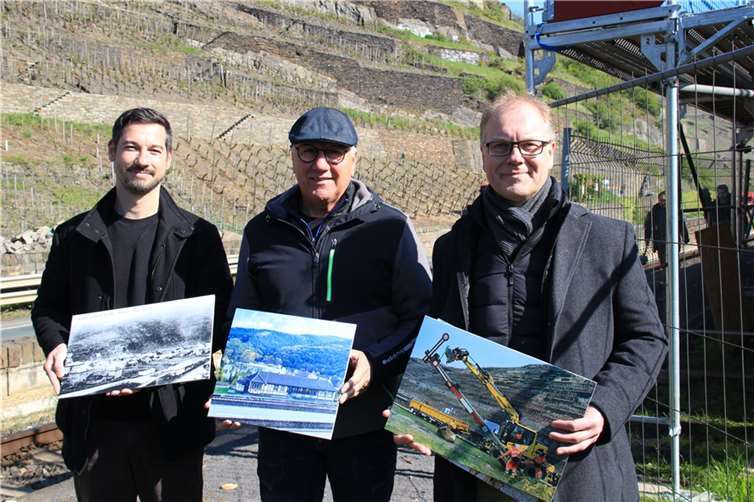 Beim Ortstermin in Walporzheim: (von links) Raphael Thörmer, Gregor Sebastian und Dr. Carsten Vorwig.  Foto: GS
