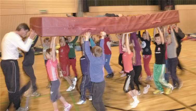 Beim Sportprogramm konnten sich die Kinder die nötige Bettschwere holen. privat