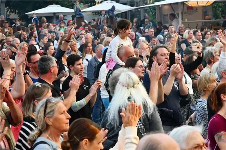 Beim „Sprudelnden Sinzig“ ist die Stimmung immer gigantisch.  Foto: Archiv RASCH