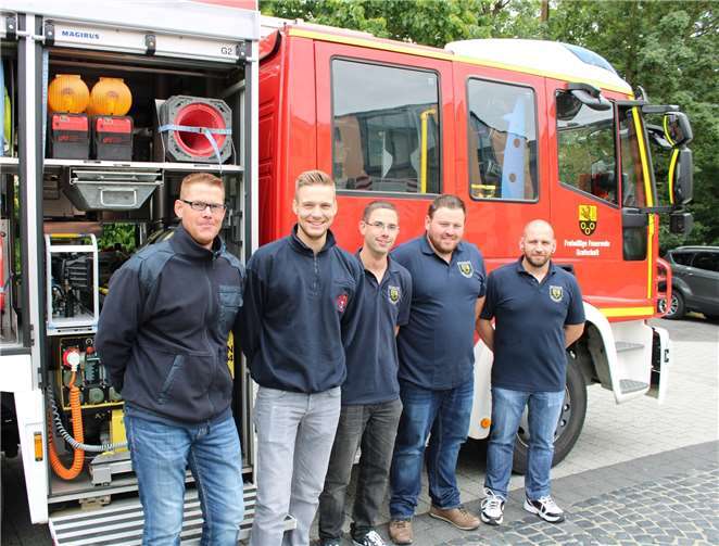 Beim „Tag der offenen Tür“ der Freiwilligen Feuerwehr Ringen konnten die Besucher auch einen Blick ins Innenleben der Feuerwehrfahrzeuge werfen.Fotos: DU