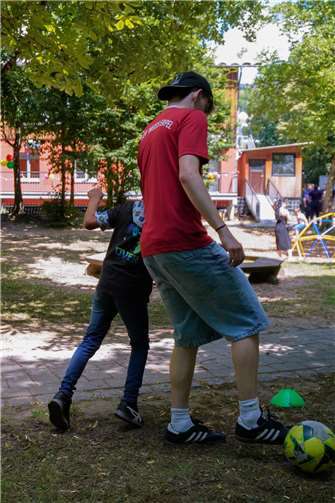 Beim Tordribbeln mit dem FVE ging es heiß her (Foto: Nina Wambach)