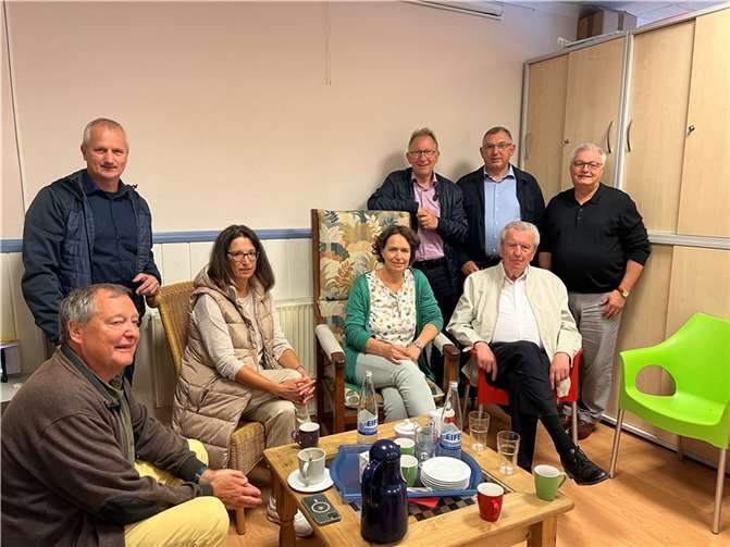 Beim Treffen mit MHG-Koordinatorin Silke Seyler (Mitte) kritisierten Erwin Rüddel und CDU-Verantwortliche die Pläne der Ampel-Regierung zur Streichung von MGH-Bundesfördermitteln aufs Schärfste.  Foto: B. Prieß