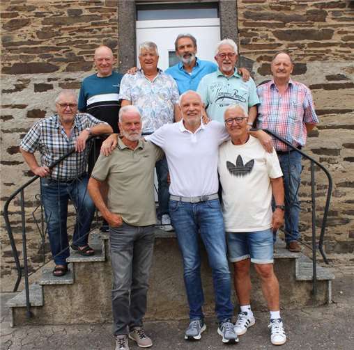 Beim Treffen wurden viele Fotos und Erinnerungen ausgetauscht.  Foto: Peter Pauly