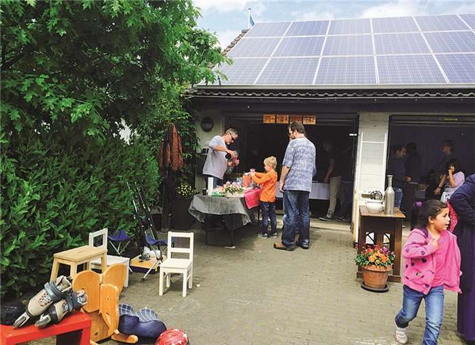 Beim Trödelmarkt in Niederdrees gab es viel zu sehen.privat