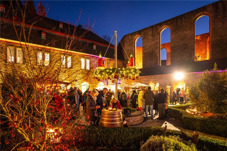 Beim Wein-Nachts-Markt in Marienthal treffen Genuss und Atmosphäre aufeinander:  Foto:Dominik Ketz