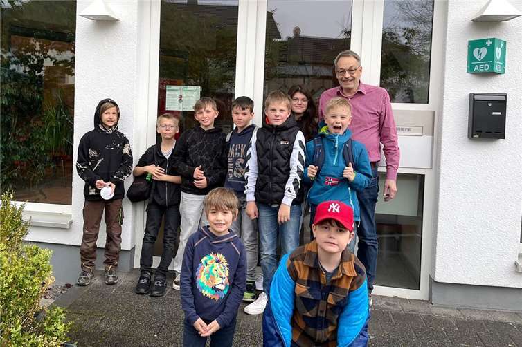 Beim Workshop „Programmiere deinen Roboter – Entdecke Calliope & Calli:bot!“ lernten Kinder und Jugendliche auf spielerische Weise, wie man einen kleinen Roboter zum Leben erweckt.Foto: Katharina Hange