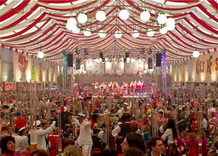 Beim diesjährigen Kölschfest setzt man auf die Jugend, es werden zahlreiche Nachwuchs-Hoffnungen des Kölner Karnevals auftreten.  Ralph Müller