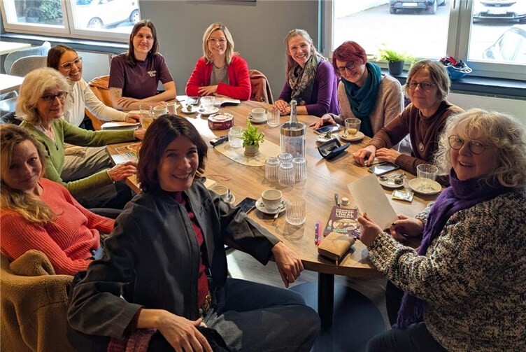 Beim ersten Treffen des parteiübergreifenden Frauenstammtischs Koblenz. Foto: privat
