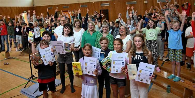 Beim ersten Vorlesewettbewerb am Teilstandort Altendorf der KGS Meckenheim zeigten die Kinder des Jahrgangs 4 ihr Können vor der Schulgemeinschaft. Foto: privat
