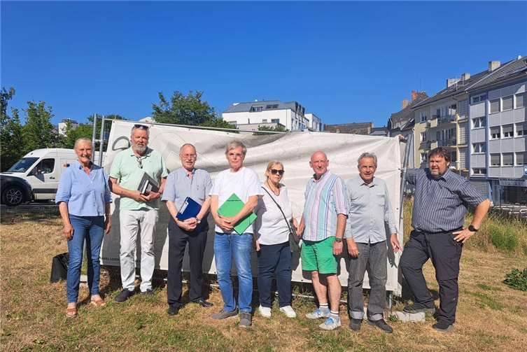 Beim gemeinsamen Treffen des Förderverein Neue Synagoge für Koblenz e.V. und der Bürgerinitiative „Unsere Altstadt“. Foto: Ulf Wolle
