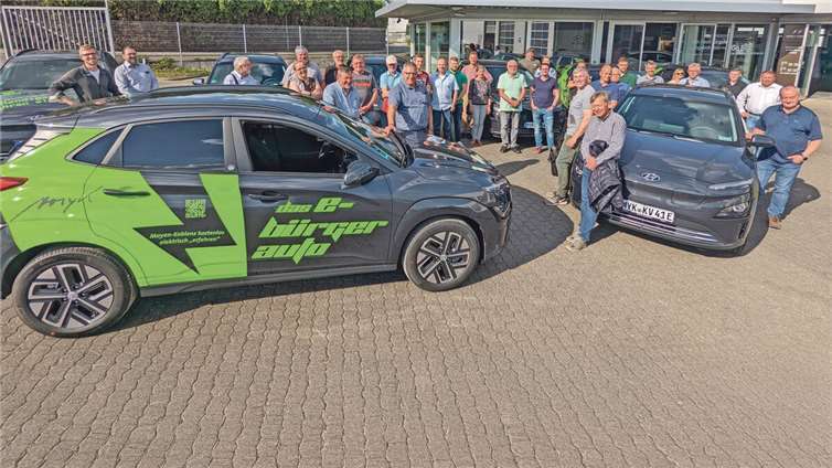 Beim gut angenommenen E-Bürgerauto-Projekt im Landkreis war neben dem niederschwelligen, kostenfreien Zugang vor allem das Engagement der ehrenamtlichen „Kümmerer“ entscheidend. Foto: Kreisverwaltung MYK/Damian Morcinek