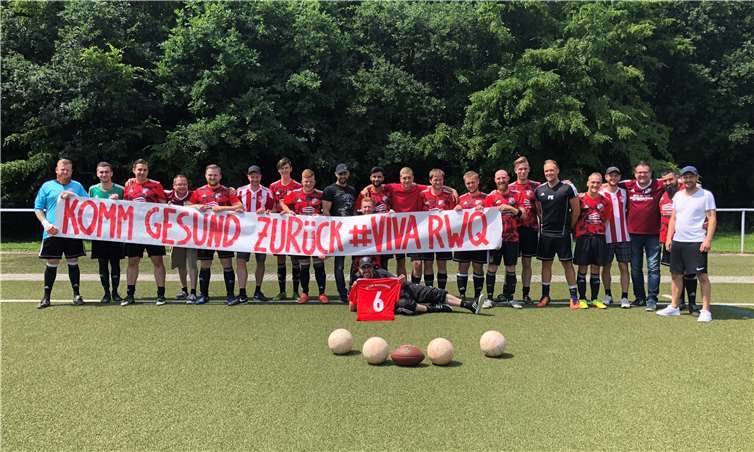 Beim nächsten Spiel ist „Holle“, einer der Publikumslieblinge, nicht dabei. Die Mannschaft freut sich schon auf seine Rückkehr. privat