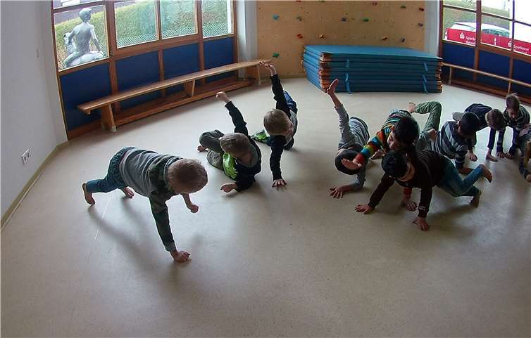 Beim neuen Sportprogramm lernen die Kinder alles Rund um Fairness oder Regelverhalten. Privat