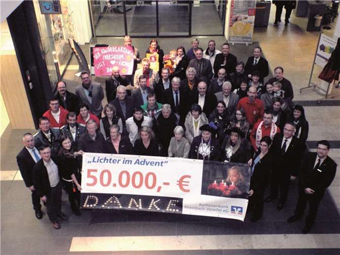 Beim offiziellen Pressetermin im Raiffeisen-Haus in Rheinbach waren alle bedachten Gruppen anwesend. privat