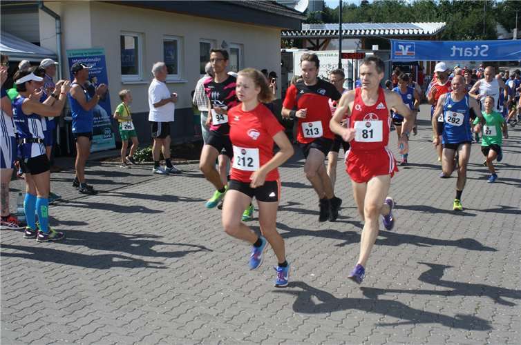 Beim traditionellen Brohlbachtal-Lauf waren in diesem Jahr 150 Teilnehmer/innen am Start..