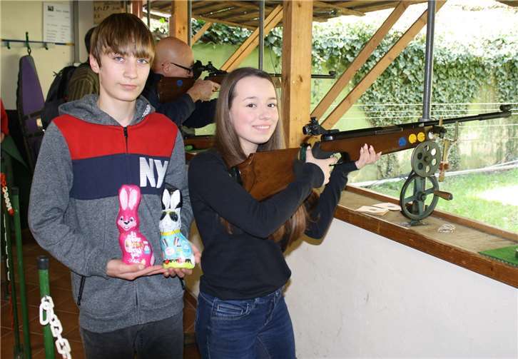 Beim traditionellen Ostereierschießen der Ellerbachtal-Schützen trafen zahlreiche Hobbyschützen für Ostereier und Schokohasen ins Schwarze..  TE
