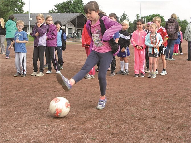 Beim ungewöhnlichen Fußball-Sportfest ging es um Schnelligkeit, Kraft, Ausdauer und Geschicklichkeit. privat