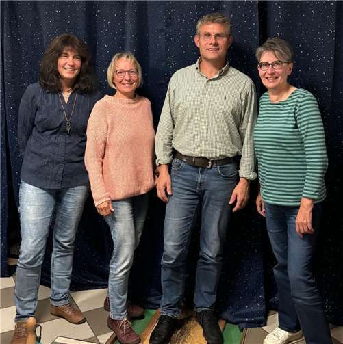 Beisitzerin Jutta Wein (Lehmen), Kassiererin Maria Kurz (Brey), Sprecher Martin Ibald (Lehmen) und Sprecherin Birgit Meyreis (Ochtendung). Foto: Grünen-Ortsverband Maifeld-Rhein-Mosel