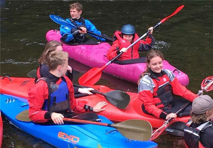 Beleg der erfolgreichen Jugendarbeit: Die Kanujugend war an der Ourthe auch stark vertreten.
