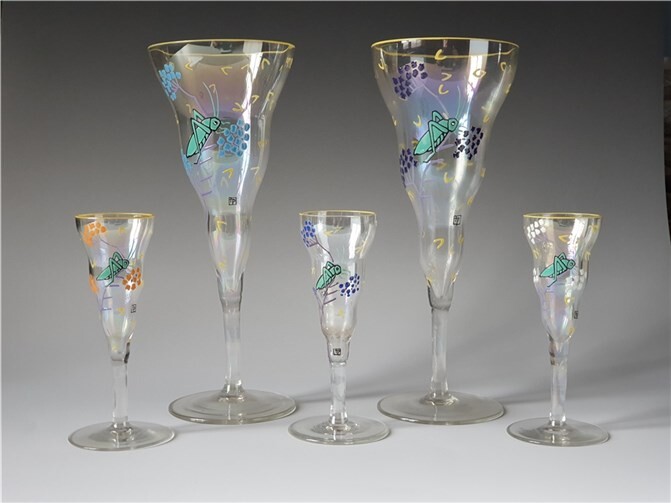 Bemalte Gläser aus der ersten Hälfte des 20. Jahrhunderts gibt es bis 30. September im Glasmuseum in Rheinbach zu sehen. Foto: Glasmuseum Rheinbach