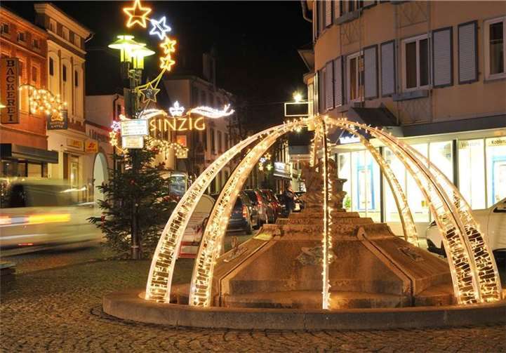 Bemerkenswert ist unter anderem die Auftragsvergabe der neuen Sinziger Weihnachtsbeleuchtung.